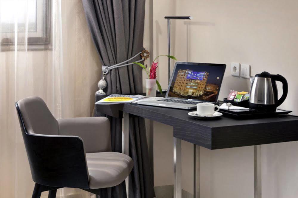 Bravia Hotel Ouagadougou Exteriör bild
