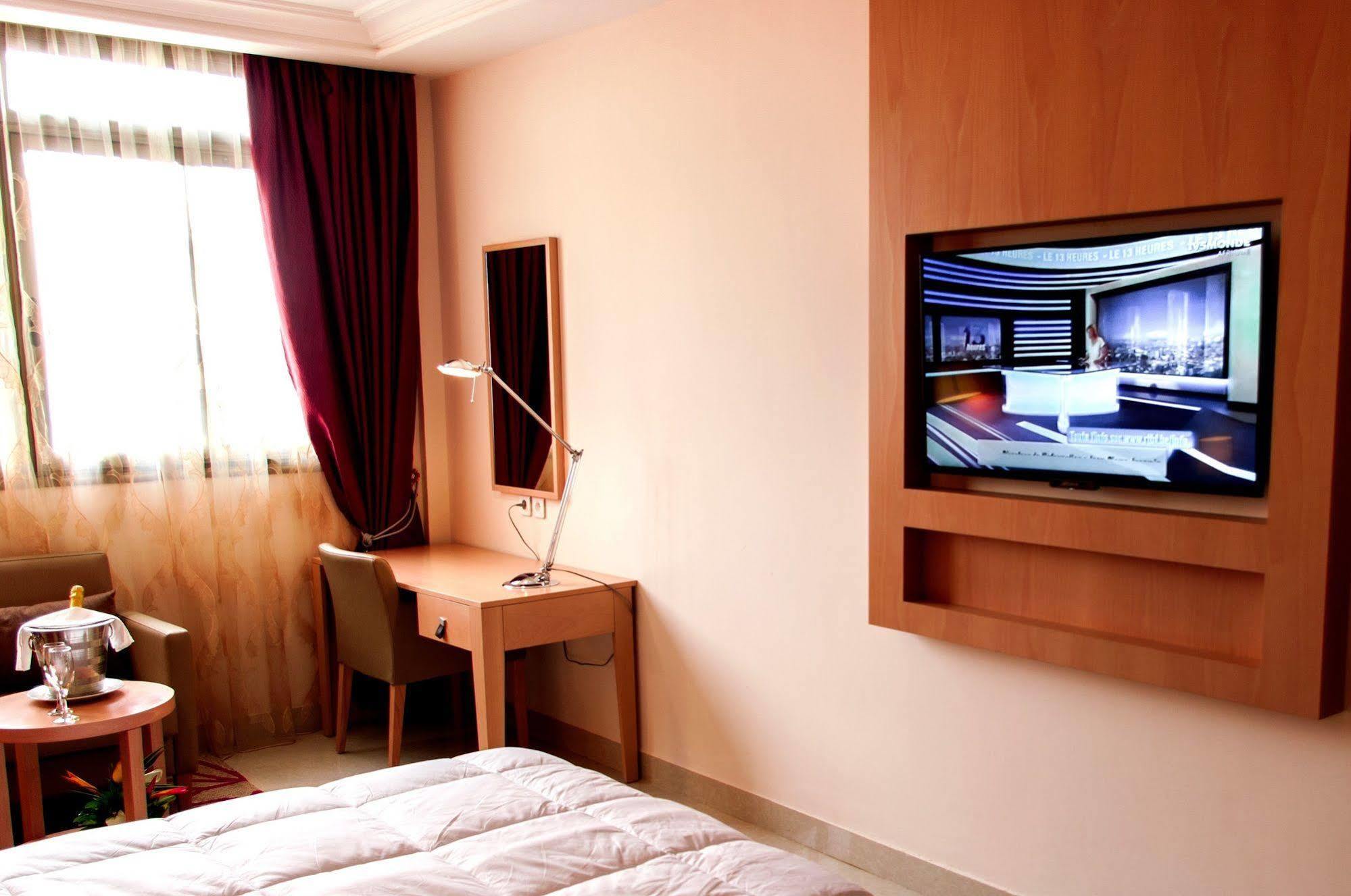 Bravia Hotel Ouagadougou Exteriör bild